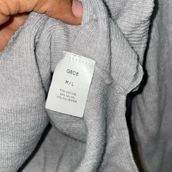 Gray Ribbed Sweater - Picture 3 of 5